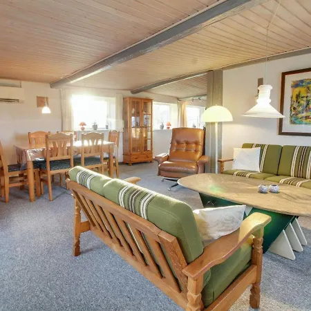 Davinia - 29km From The Sea By Interhome *